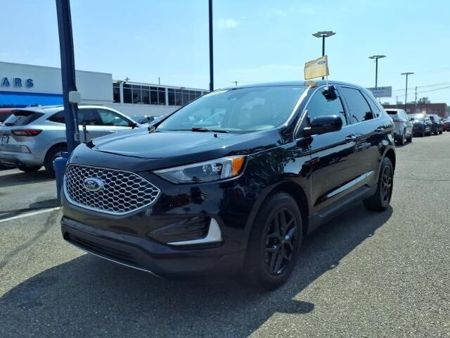 2024 Ford Edge SEL — photo 1 of 13