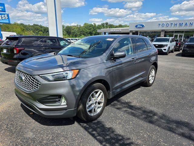 2024 Ford Edge SEL — photo 1 of 10