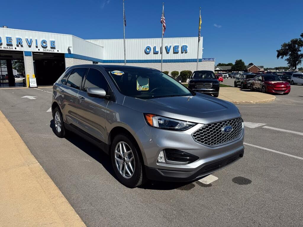 2023 Ford Edge SEL — photo 1 of 1