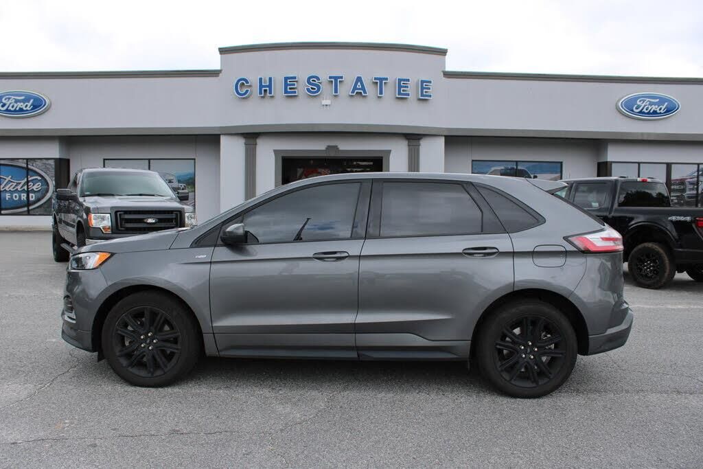 2023 Ford Edge ST-Line — photo 1 of 40