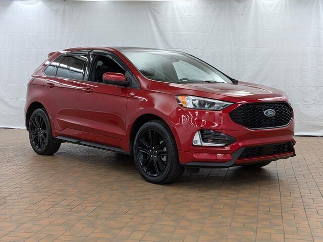 2024 Ford Edge ST-Line — photo 1 of 26