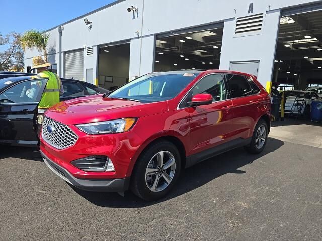 2024 Ford Edge SEL — photo 1 of 61