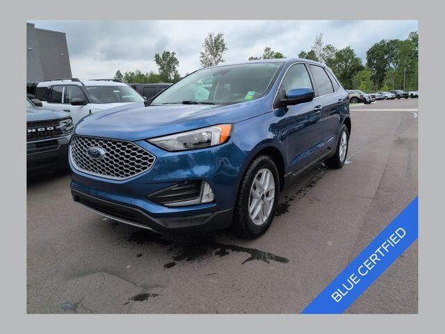 2023 Ford Edge SEL — photo 1 of 2