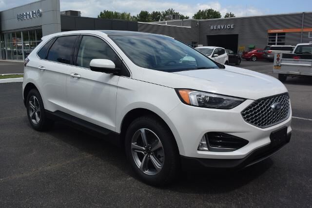 2023 Ford Edge SEL — photo 1 of 13
