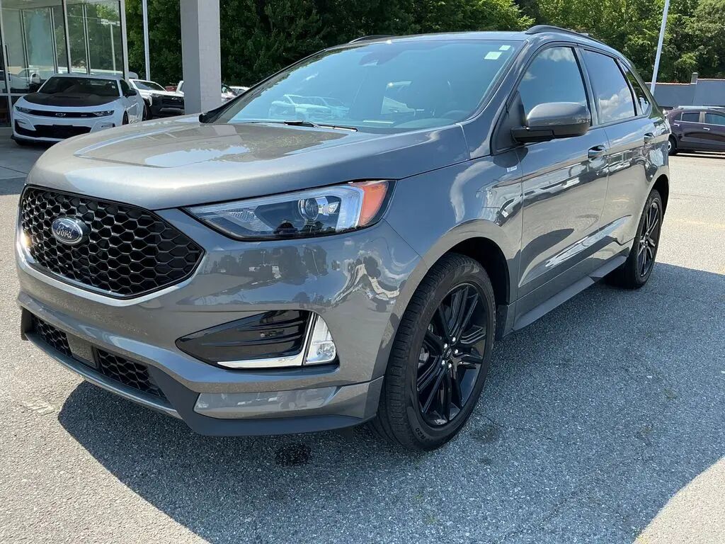 2024 Ford Edge SEL — photo 1 of 13