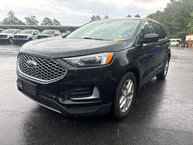 2024 Ford Edge SEL — photo 1 of 10