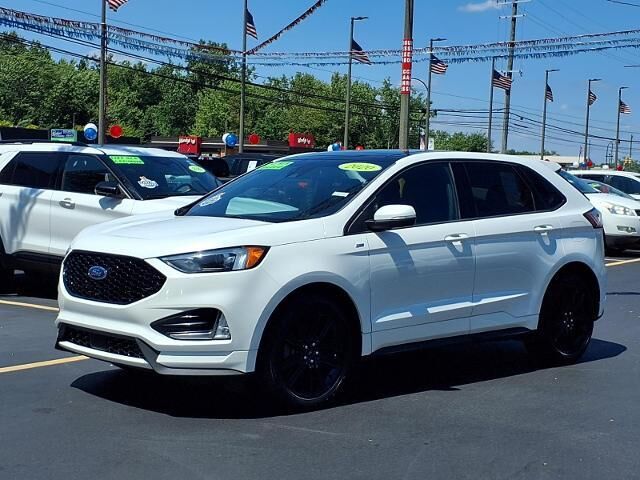 2020 Ford Edge ST Line — photo 1 of 26