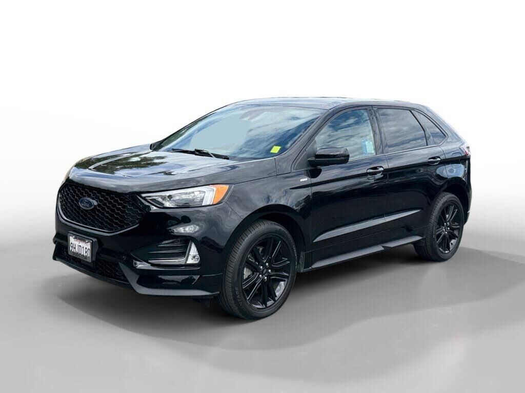 2023 Ford Edge ST-Line — photo 1 of 1