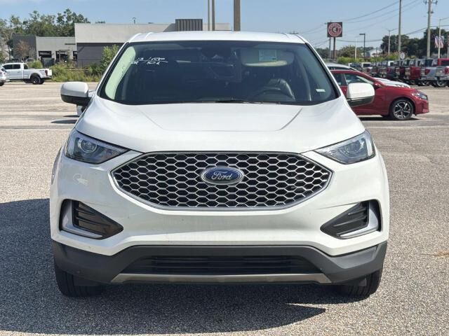 2024 Ford Edge SEL — photo 1 of 2