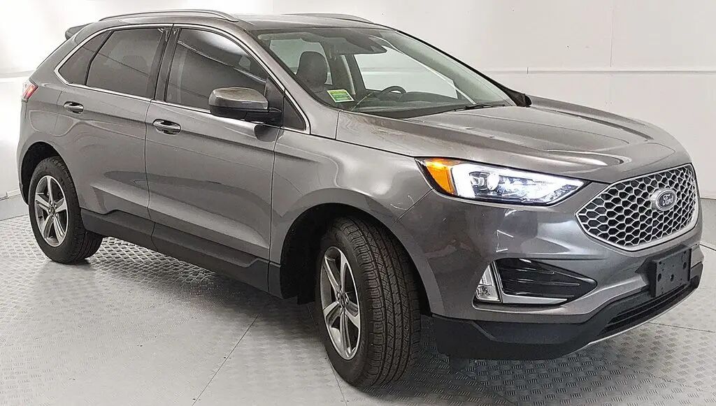 2023 Ford Edge SEL — photo 1 of 26