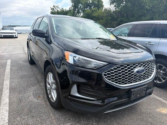 2024 Ford Edge SEL — photo 1 of 13