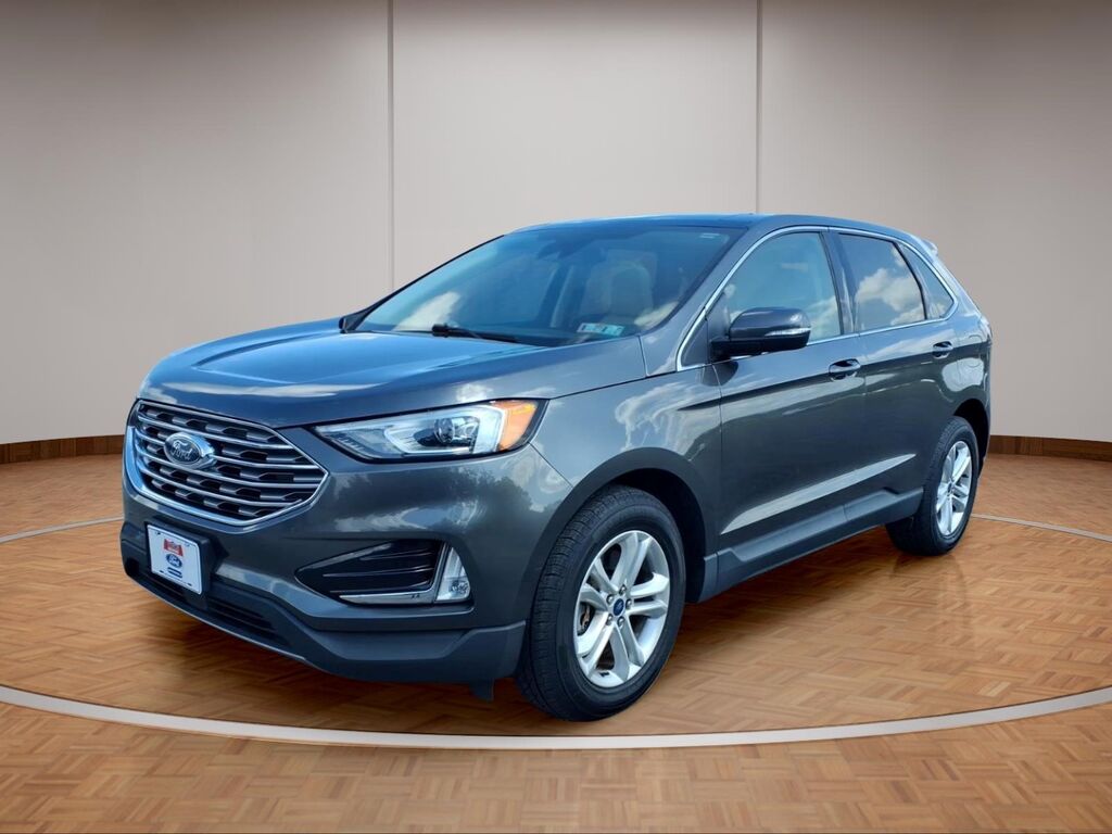 2020 Ford Edge — photo 1 of 13