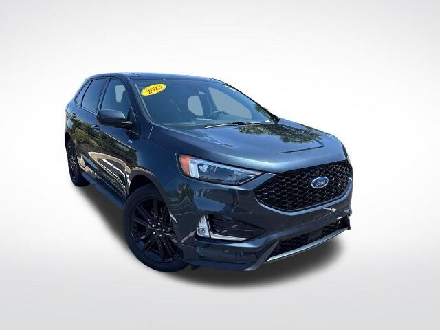 2023 Ford Edge ST-Line — photo 1 of 13
