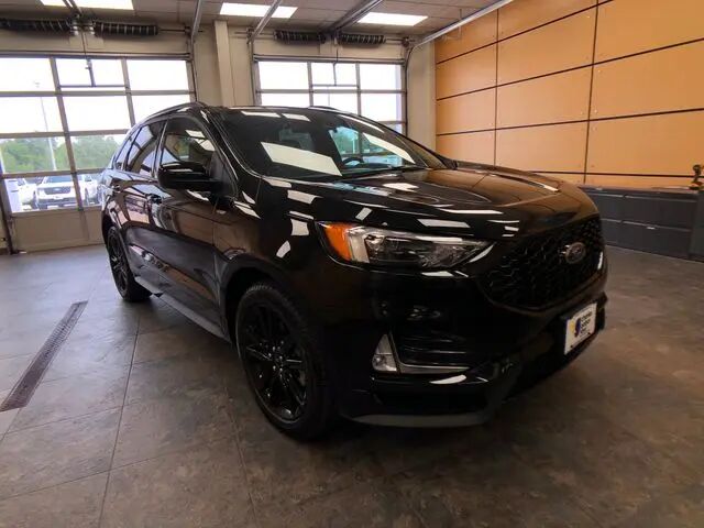 2024 Ford Edge SEL — photo 1 of 13