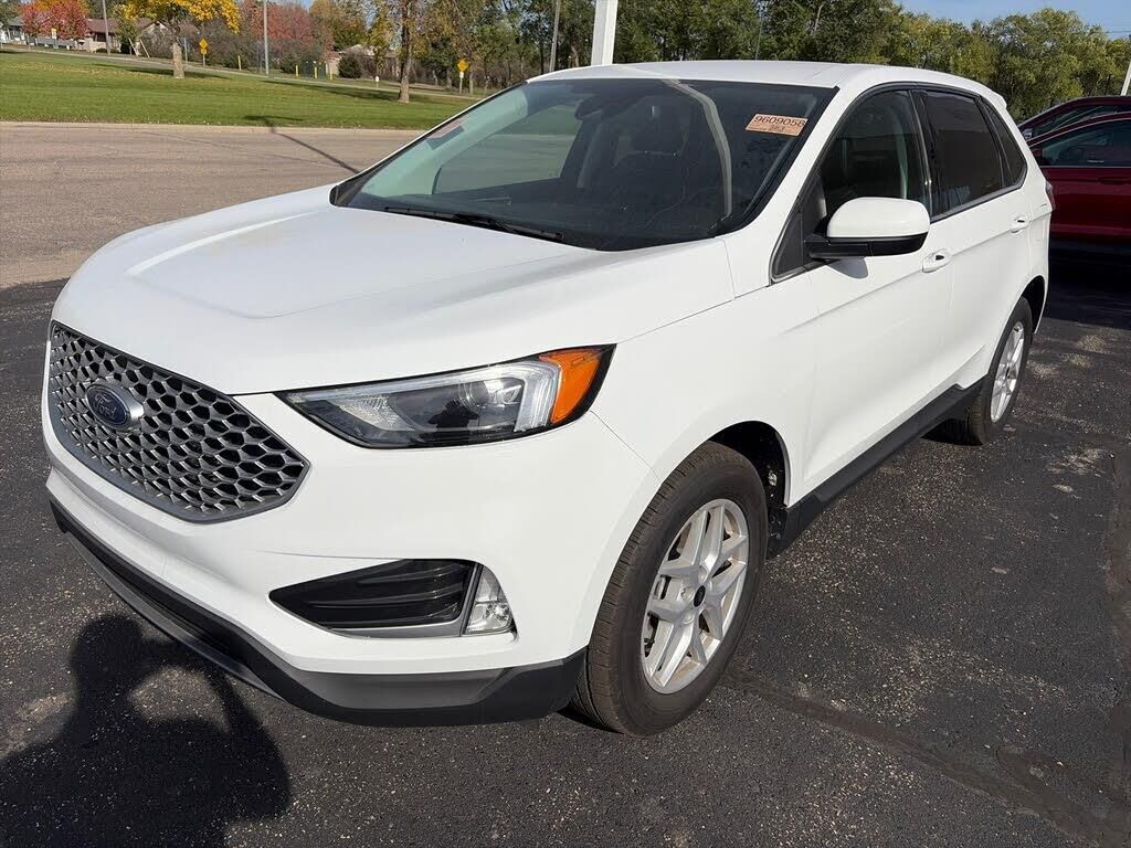 2024 Ford Edge SEL — photo 1 of 1