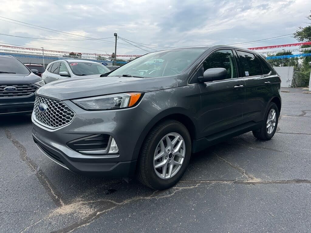 2024 Ford Edge SEL — photo 1 of 1