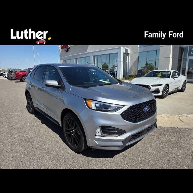 2024 Ford Edge ST-Line — photo 1 of 36