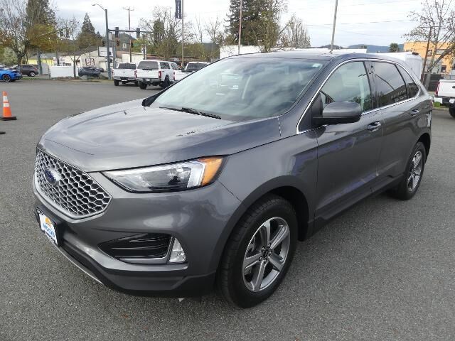 2023 Ford Edge SEL — photo 1 of 13