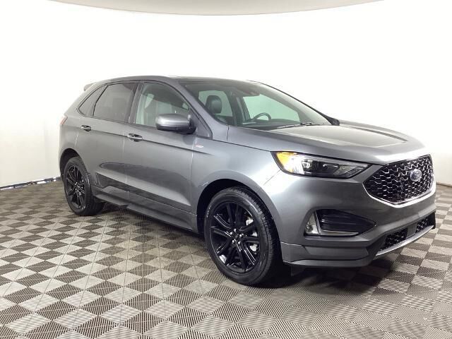 2024 Ford Edge ST-Line — photo 1 of 13