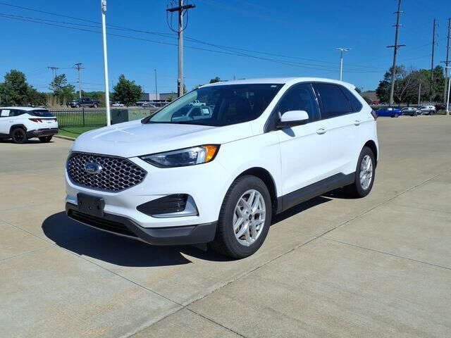 2024 Ford Edge SEL — photo 1 of 13