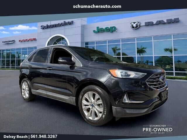 2019 Ford Edge Titanium — photo 1 of 13