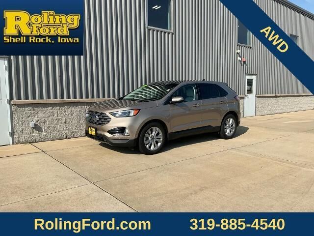 2020 Ford Edge Titanium — photo 1 of 13
