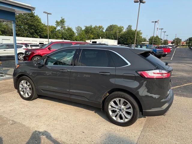 2021 Ford Edge Titanium — photo 1 of 21