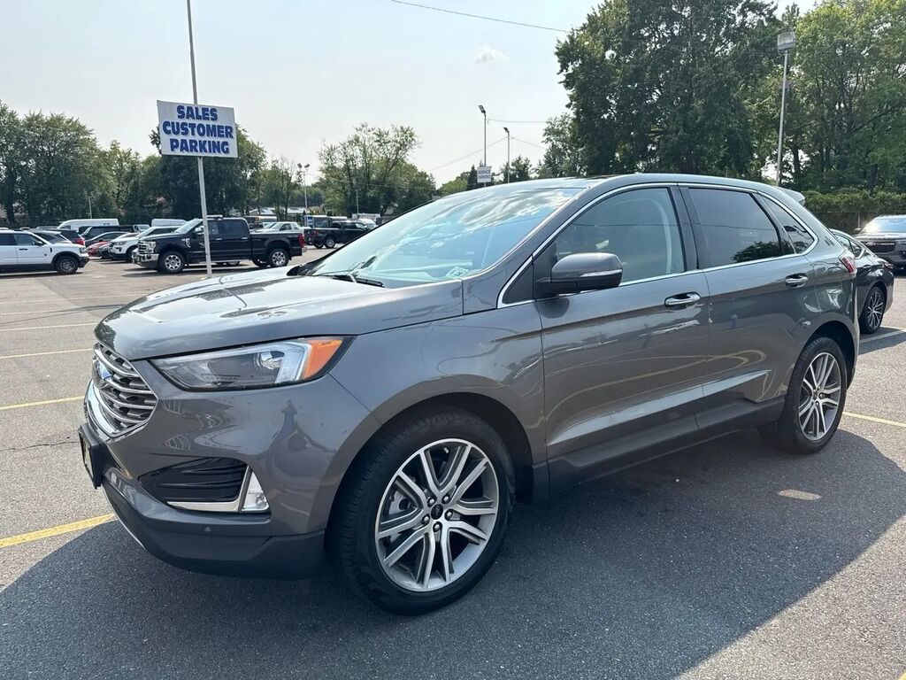 2023 Ford Edge Titanium — photo 1 of 39