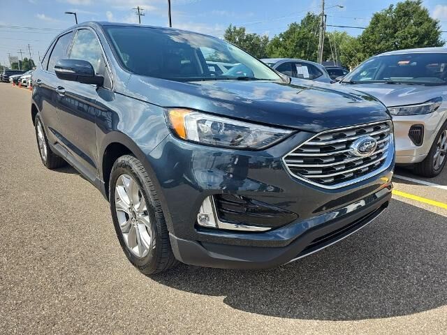 2024 Ford Edge Titanium — photo 1 of 26