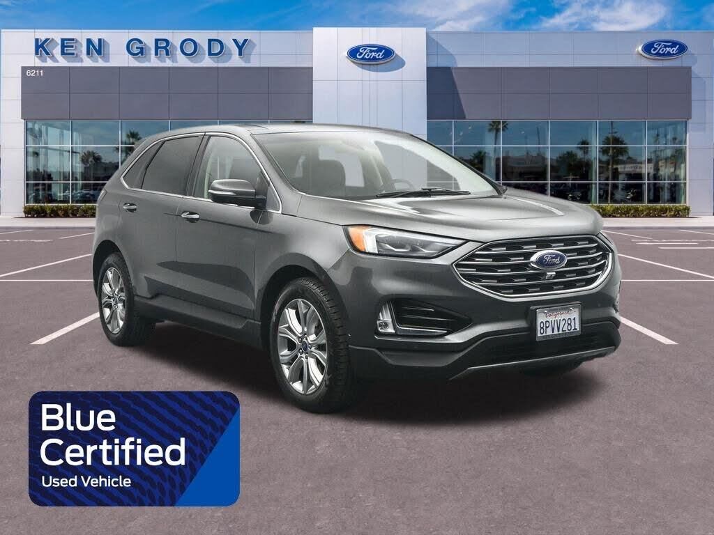 2020 Ford Edge Titanium — photo 1 of 1