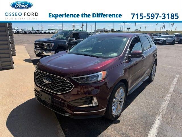 2023 Ford Edge Titanium — photo 1 of 26