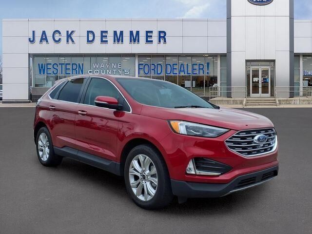2023 Ford Edge Titanium — photo 1 of 26