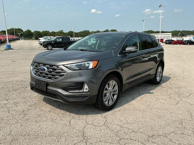 2023 Ford Edge Titanium — photo 1 of 13