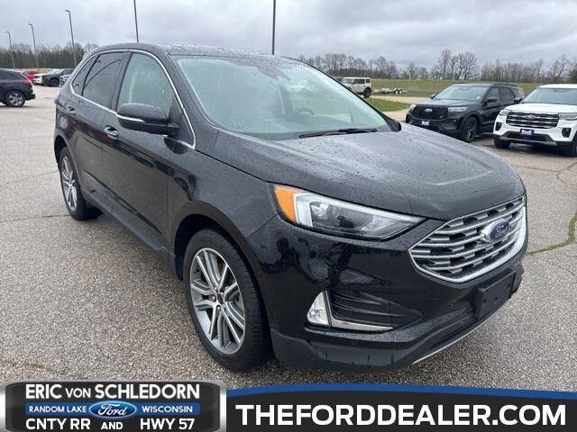 2023 Ford Edge Titanium — photo 1 of 13