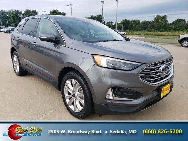 2023 Ford Edge Titanium — photo 1 of 26