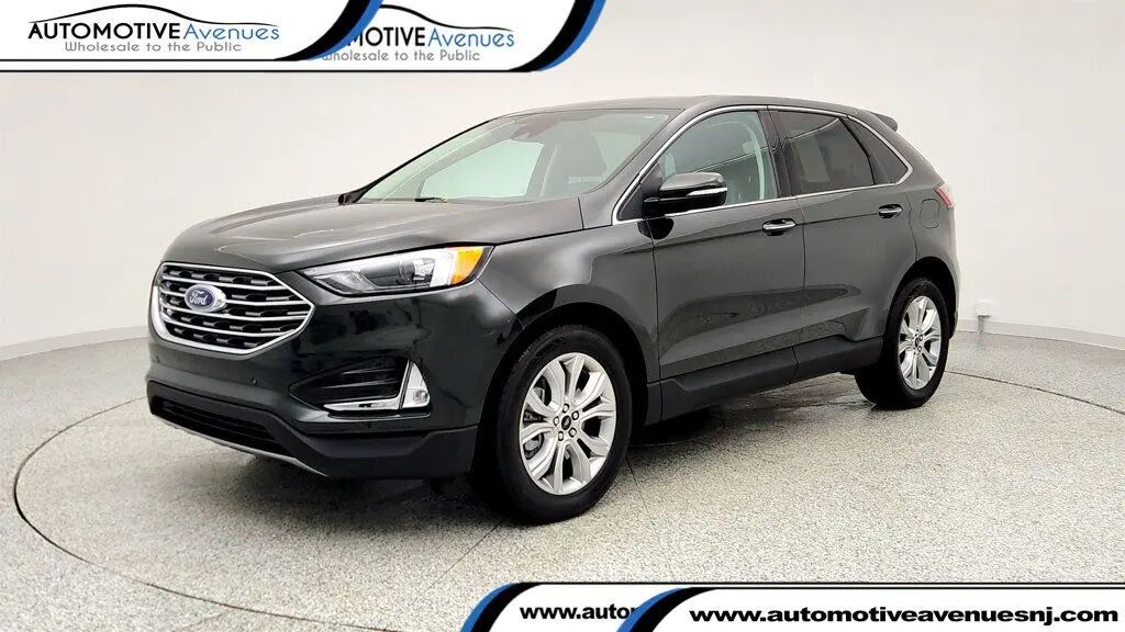 2024 Ford Edge Titanium — photo 1 of 26