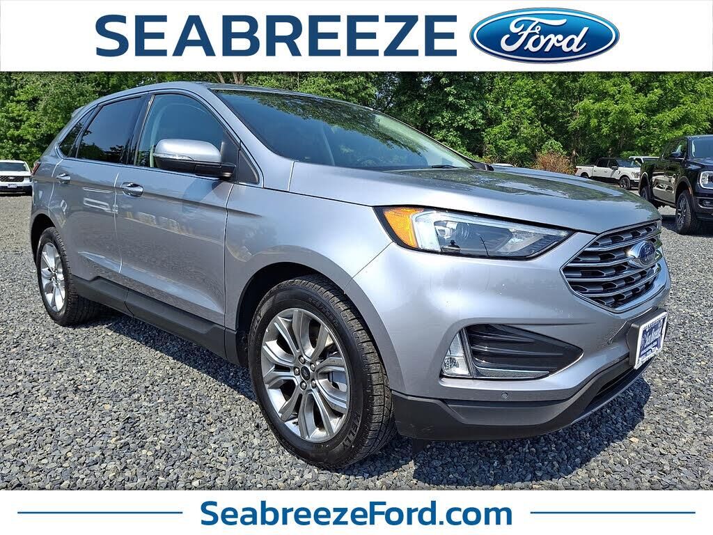 2024 Ford Edge Titanium — photo 1 of 14