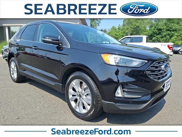 2024 Ford Edge Titanium — photo 1 of 14