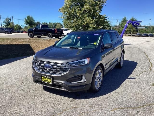 2019 Ford Edge Titanium — photo 1 of 10