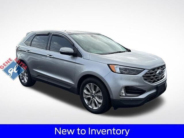 2020 Ford Edge Titanium — photo 1 of 10