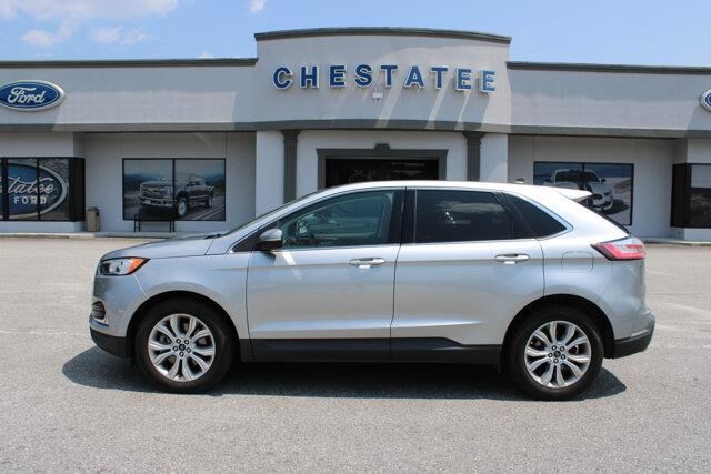 2020 Ford Edge Titanium — photo 1 of 2