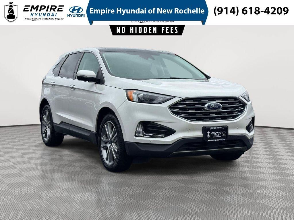 2022 Ford Edge Titanium — photo 1 of 1