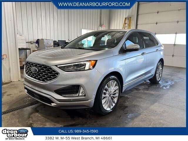 2023 Ford Edge Titanium — photo 1 of 13