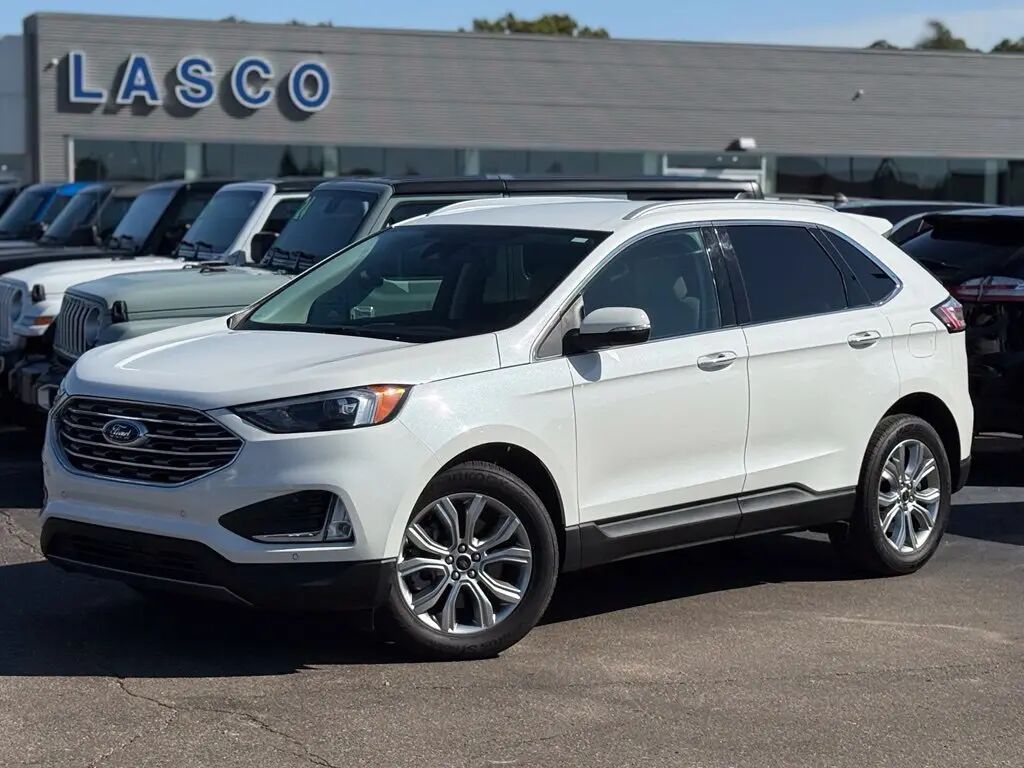 2024 Ford Edge Titanium — photo 1 of 13