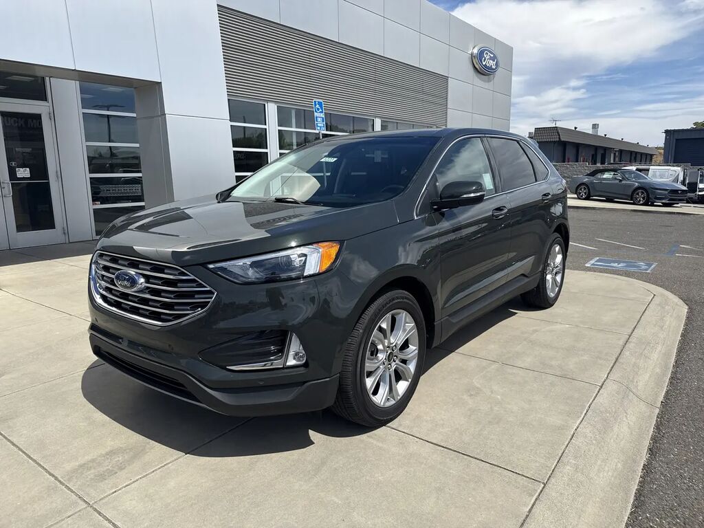 2024 Ford Edge Titanium — photo 1 of 26