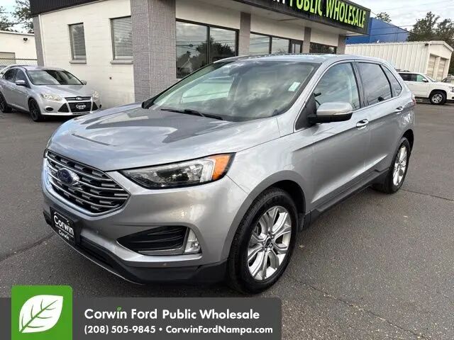 2022 Ford Edge Titanium — photo 1 of 26