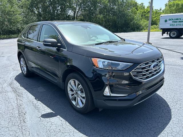 2024 Ford Edge Titanium — photo 1 of 13
