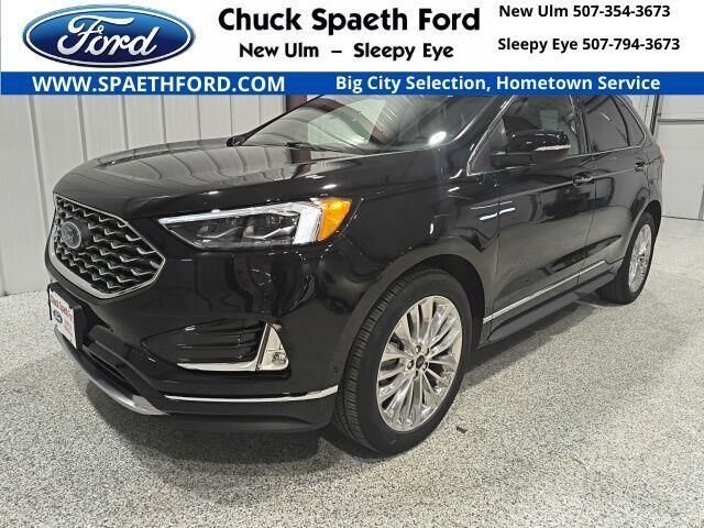 2024 Ford Edge Titanium — photo 1 of 26