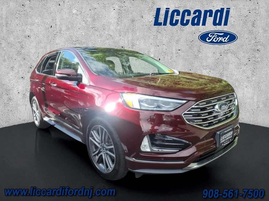 2019 Ford Edge Titanium — photo 1 of 26