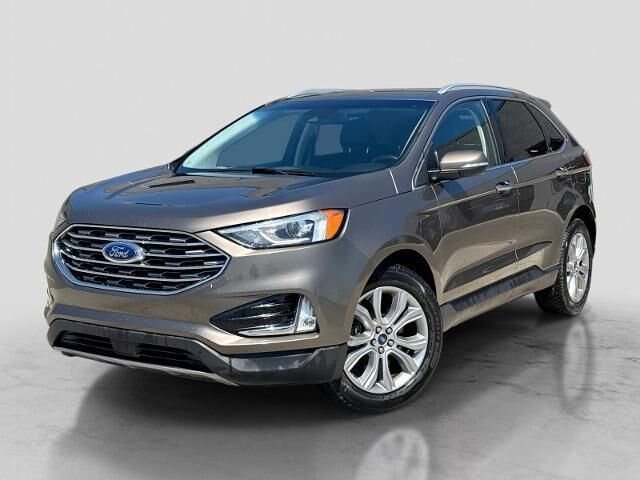 2019 Ford Edge Titanium — photo 1 of 26